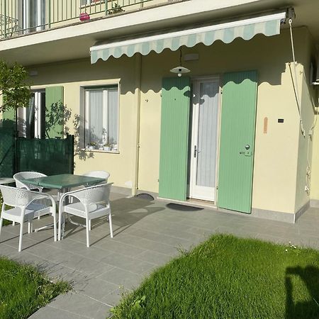 Oleander House Apartments 토리델베나코 외부 사진
