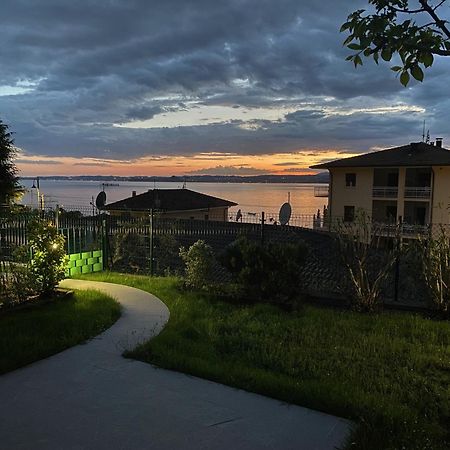 Oleander House Apartments 토리델베나코 외부 사진