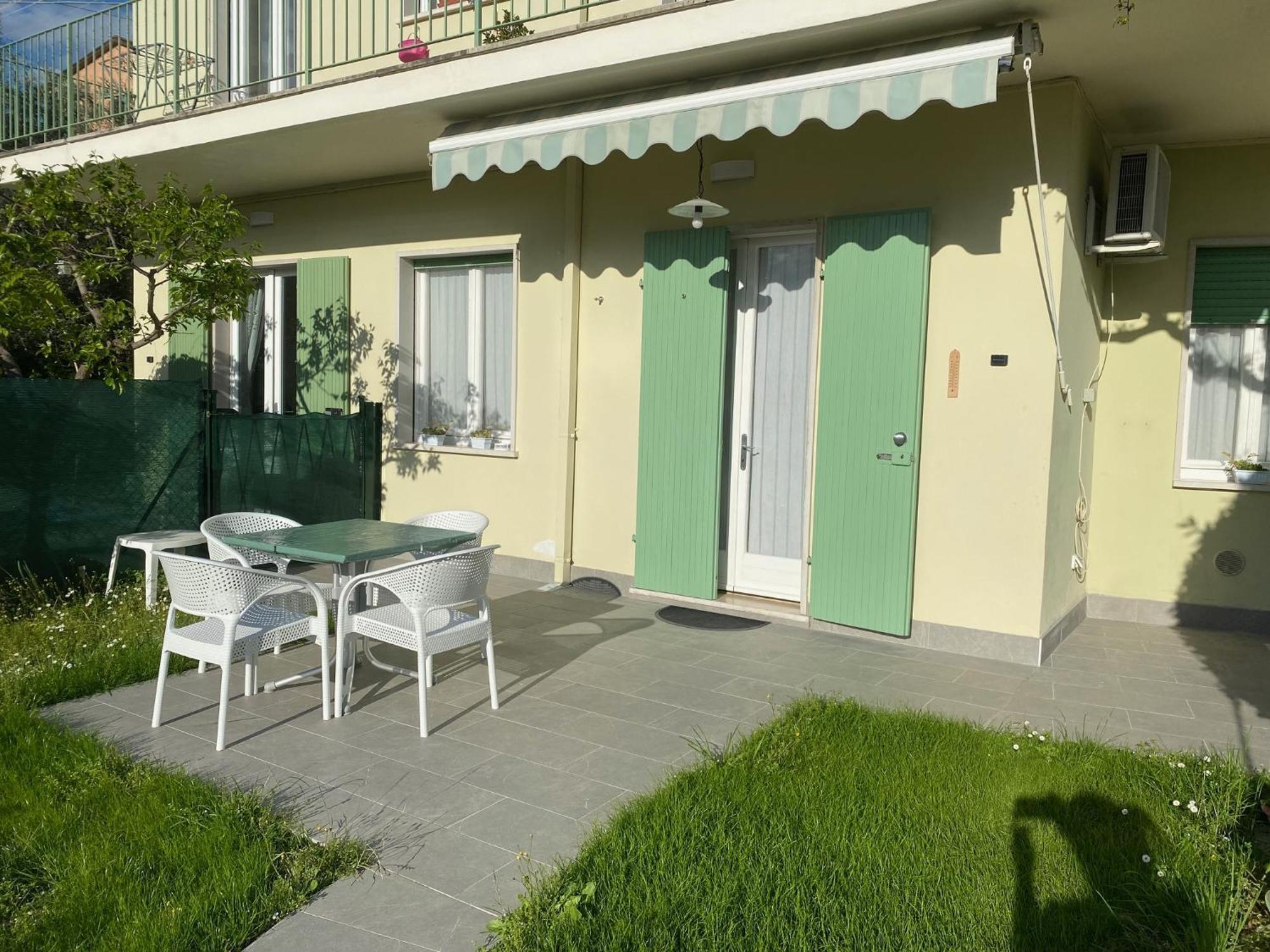 Oleander House Apartments 토리델베나코 외부 사진