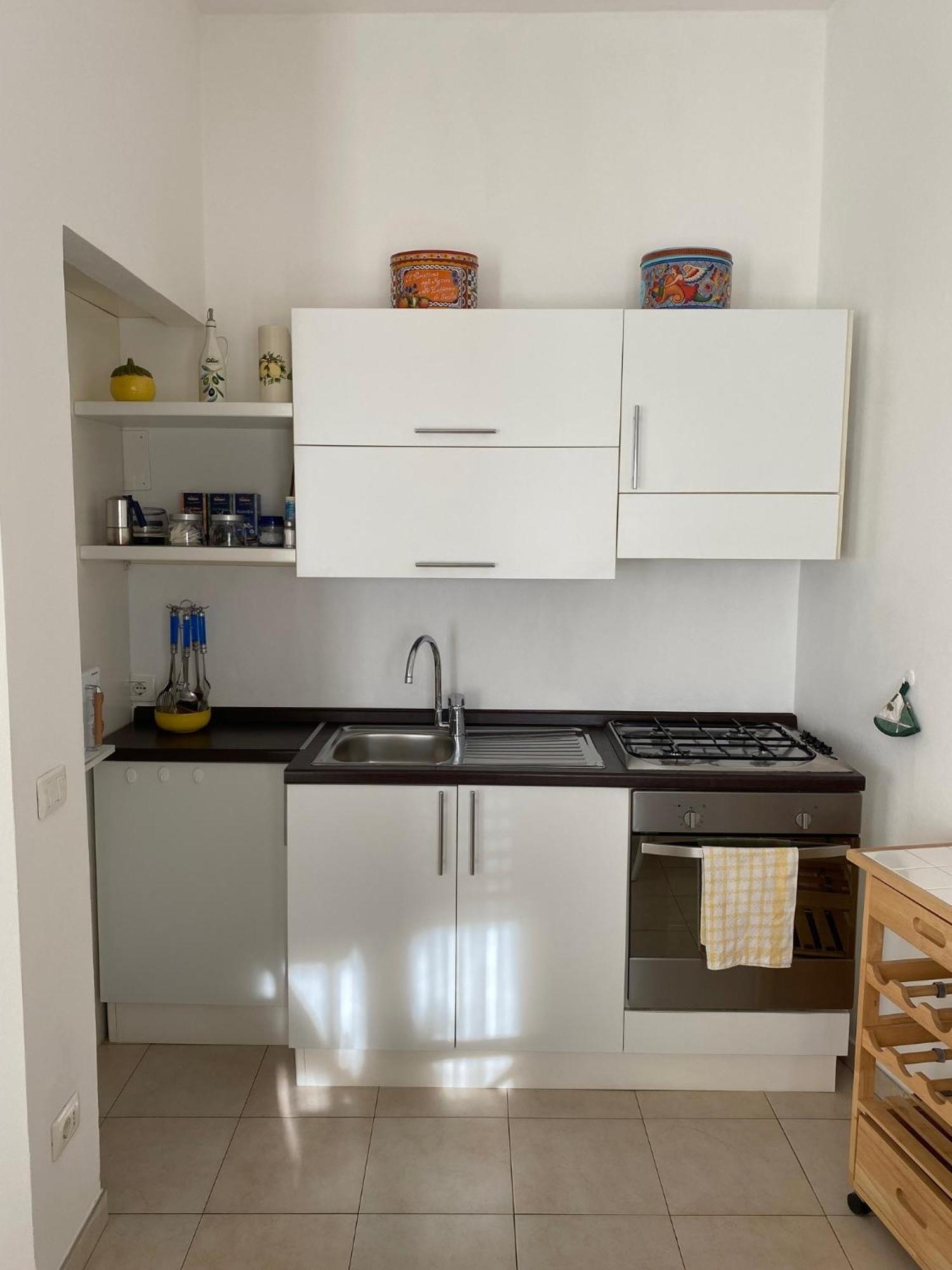 Oleander House Apartments 토리델베나코 외부 사진